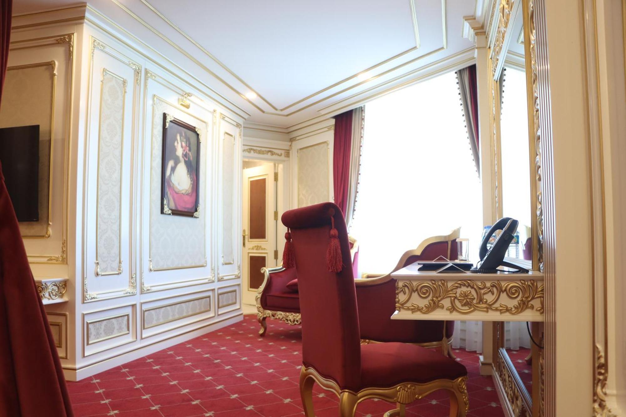Cristal Erbil Hotel Zewnętrze zdjęcie A suite at the hotel