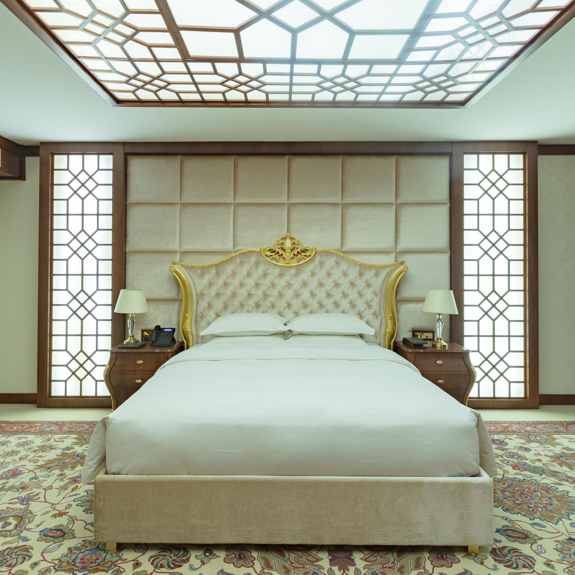 Cristal Erbil Hotel Zewnętrze zdjęcie A bedroom