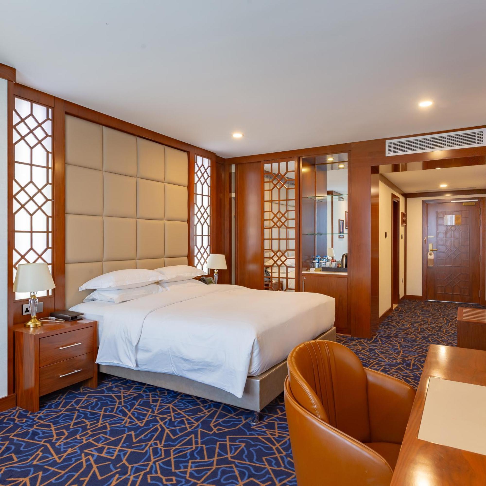 Cristal Erbil Hotel Zewnętrze zdjęcie Suite
